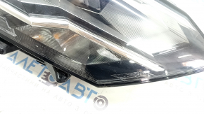 Фара передняя правая VW Jetta 19-24 в сборе LED, сколы, паутина под стеклом