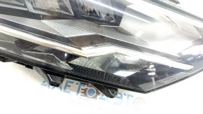 Фара передняя правая VW Jetta 19-24 в сборе LED, сколы, паутина под стеклом