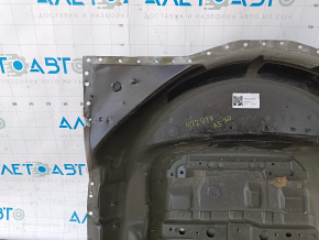 Portbagajul modelului Audi A5 F5 18-25 este găurit
