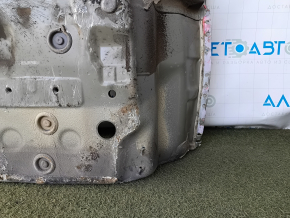 Portbagajul modelului Audi A5 F5 18-25 este găurit