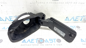Корпус лючка бензобака Audi Q5 80A 18-25 сломано крепление