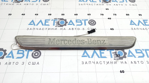 Накладка порога передняя левая внешняя Mercedes GLC 20-22 хром с подсветкой, царапины, вмятины