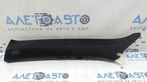 Накладка передней стойки верхняя левая Audi Q3 8U 15-18 черная, царапины