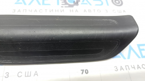 Ornament prag ușă spate stânga exterior Audi Q3 8U 15-18 negru, zgârieturi