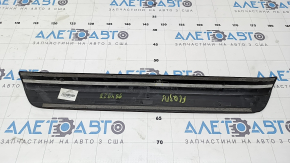 Ornament prag exterior față stânga Audi Q3 8U 15-18 negru, zgârieturi, ghidaj rupt