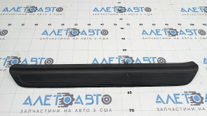 Ornament prag exterior față dreapta Audi Q3 8U 15-18 negru, zgârieturi, ghidaje rupte