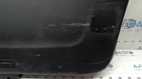 Обшивка двери багажника нижняя Hyundai Tucson 22-26 черная, с ручкой, царапины, потерта