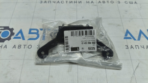 Кронштейн камеры переднего вида Audi Q5 80A 21-24 в решетке