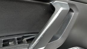Ornament ușă, placă stânga față, VW Tiguan 18-20, negru, cu tweeter, cotieră și inserție din piele, cu mâner, zgârieturi, o îndoitură, stratul de protecție al mânerului se exfoliază