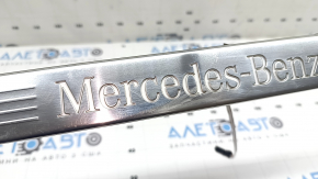 Ornament prag ușă stânga față exterior Mercedes W167 GLE 350 450 20-26 cromat cu iluminare din spate, zgârieturi