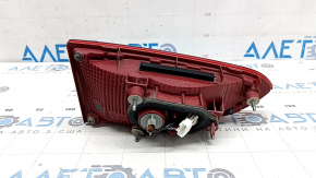 Lampă hayon interioară dreapta pentru Hyundai Santa FE 21-23 cu halogen