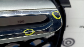 Решетка радиатора в сборе grill Mercedes W167 GLE 20-23 хром, под радар и камеру, с эмблемой, с подсветкой, сломаны крепления, тычки