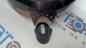 Subwoofer în spațiul pentru picioare al unui Mercedes W167 GLE 350 450 20-26 Burmester, cu suport defect