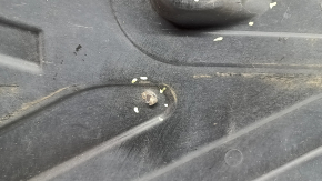 Protecție față stânga la partea inferioară a caroseriei Mercedes GLC 16-20 crăpături, se sparg