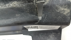 Prag stânga Nissan Ariya 23-26 structură neagră, ruptură, zgârieturi, crăpături, elemente de fixare rupte