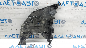 Protecția inferioară din dreapta față a caroseriei la Nissan Ariya 23-26 este îndoită
