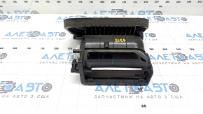 Partea superioară a carcasei încălzirii pentru Audi Q3 8U 15-18 fără actuator