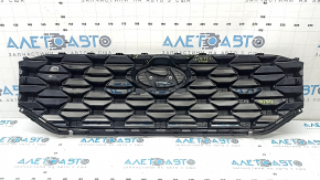 Grilă radiator Hyundai Santa FE 21-23 cu insignă, neagră, crăpături, zgârieturi