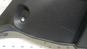 Ornamente arc dreapta Hyundai Santa FE 21-23 negre, fără butoane și brichetă, elemente de fixare rupte, zgârieturi, lovituri, crăpături