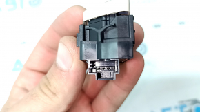 Buton închidere centralizată față dreapta pentru Mercedes X167 GLS 450 580 20-26 bej