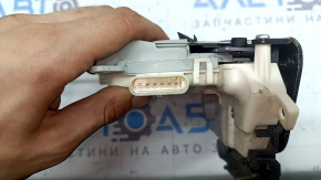 Замок двери передней правой Audi A4 B8 08-16 с тросом