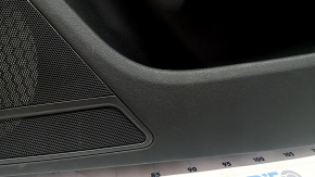 Ornament ușă, placă dreapta față, suport cotieră Audi A4 B8 13-16, negru, cu inserție din piele neagră, cotieră din piele neagră, mulură cu structură din lemn închis la culoare, zgârieturi, elemente de fixare rupte