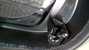 Ornament ușă, placă dreapta față, suport cotieră Audi A4 B8 13-16, negru, cu inserție din piele neagră, cotieră din piele neagră, mulură cu structură din lemn închis la culoare, zgârieturi, elemente de fixare rupte