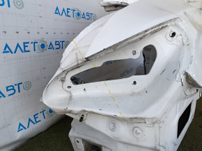 Aripă spate dreapta Mercedes CLA 14-19 tăiată, cu stâlp central, albă, îndoită, după reparație
