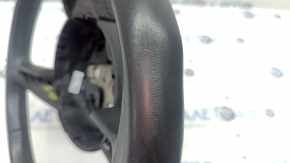 Volan gol Audi A4 B8 13-16 3 spițe, piele neagră, fără butoane, fără strat protector, zgârieturi, uzat