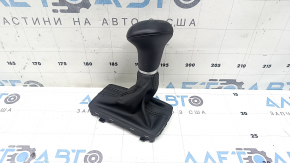 Maner schimbător de viteze Audi A4 B8 13-16 restul pielii negre, zgârieturi, uzat