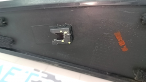 Ornament aripă spate dreapta Hyundai Tucson 22-26 cromat mat, suport rupt