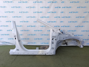 Четверть передняя правая Ford Fusion mk5 13-16 с кронштейном, с центральной стойкой, белая