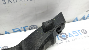 Amortizorul barei față pentru BMW X5 G05 19-23 este crăpat și îi lipsesc fragmente