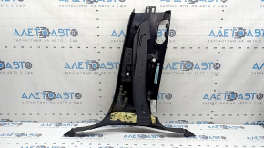 Ornament stâlp central stânga jos BMW X5 G05 19-26 negru sub conducta de aer, zgârieturi