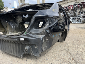 Четверть крыло задняя правая Toyota Camry v55 15-17 usa на кузове, черная, вмятинка, тычка