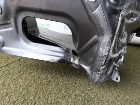 Aripă spate stânga VW Jetta 19-26 tăiată cu stâlpul central, grafit, îndoitură