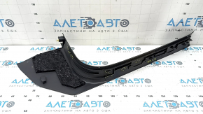 Ornament prag interior stânga față Mercedes X167 GLS 450 580 20-23 gri închis, zgârieturi, uzat, necesită curățare, elemente de fixare rupte