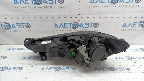 Ansamblu far xenon față dreapta Alfa Romeo Giulia 17-23, necesită lustruire, ciobit, suport deteriorat