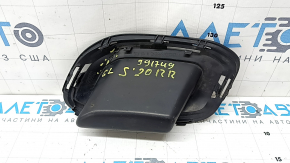 Ornamentul barei de protecție spate dreapta inferioară a modelului Mercedes X167 GLS 450 20-26 este spart și crăpat