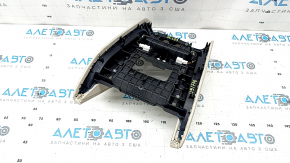 Накладка центральной консоли верхняя Mercedes X167 GLS 450 580 20-23 кожа бежевая с хром, с подсветкой, надрывы