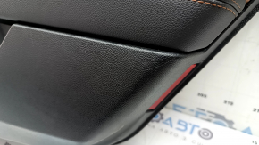 Ornamente ușă spate dreapta Alfa Romeo Giulia 17-24 neagră, cotiera piele neagră cu cusături maro, inserție piele maro, bordură cromată, inserție structură abanos, cu mâner, zgârieturi