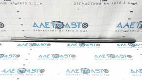 Bandă ușă-geam central față dreapta Ford Escape MK3 13-19 cromată, zgârieturi