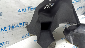 Ornament arc spate stânga Tesla Model 3 18-23 negru, îndoit, se exfoliază