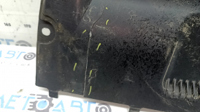 Protecție partea inferioară dreapta față Audi A4 B8 08-16, crăpături, fragment lipsă