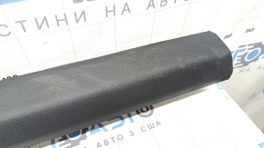 Накладка порога внутренняя левая VW Passat b8 16-19 USA черная, потерта