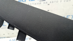 Накладка центральной консоли левая VW Passat b8 16-19 USA черная, царапины