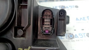 Фара передняя левая VW Passat b8 16-19 USA галоген, под полировку, потерта, паутинка