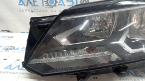 Фара передняя левая VW Passat b8 16-19 USA галоген, под полировку, потерта, паутинка
