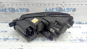 Фара передняя правая VW Passat b8 16-19 USA галоген, царапины, под полировку