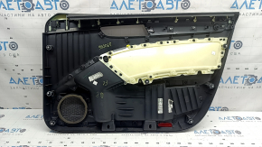 Обшивка двери карточка передняя левая VW Passat b8 16-19 USA черная, с темно-серой накладкой под дерево, вставка кожа черная, подлокотник кожа черная, потерта, вмятинка
